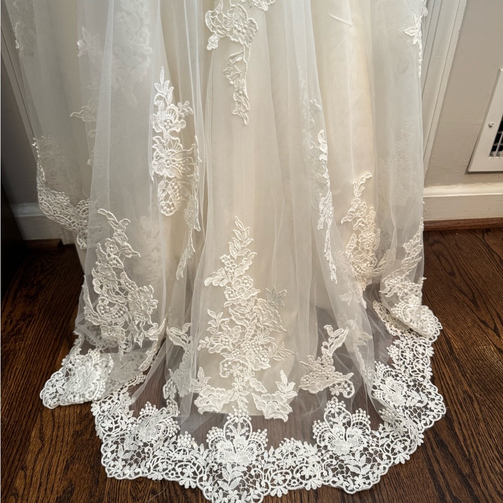Maggie Sottero Wedding Gown - Picture 7 of 7